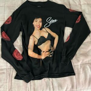 Official vintage Selena Quintanilla Long Sleeve Shirt. Rose Sleeve Detail